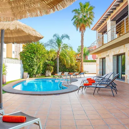Villa Amanda By *
