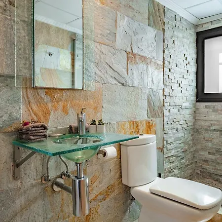 Amanda By 빌라 데니아